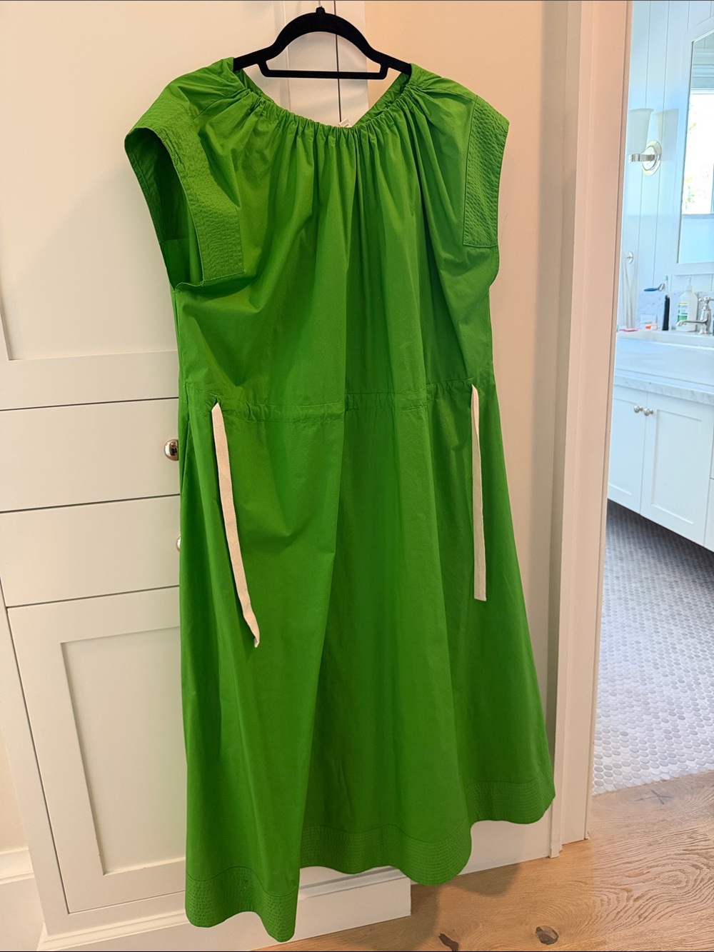 Banana Republic Bright Green Cap-Sleeve Casual Dress with Contrast Ties